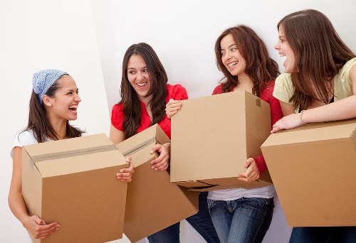 Local moving truck suitable for flats and home relocations in Harrow